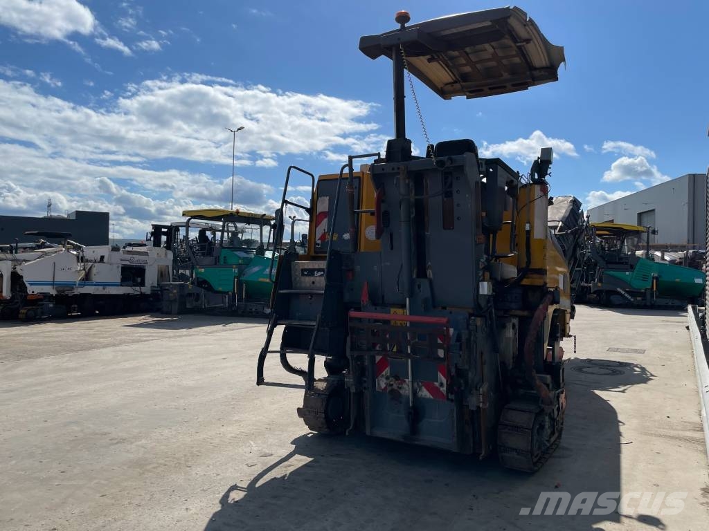 Wirtgen W 100 F Asfalta dzesēšanas iekārtas