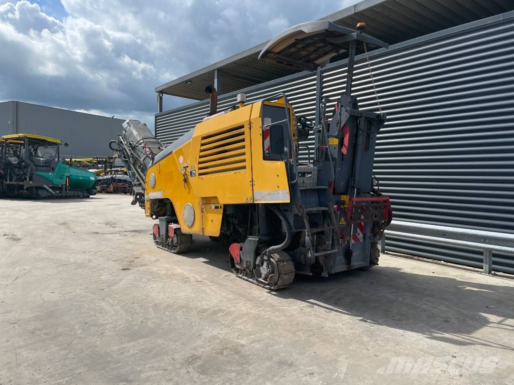 Wirtgen W 100 F Asfalta dzesēšanas iekārtas