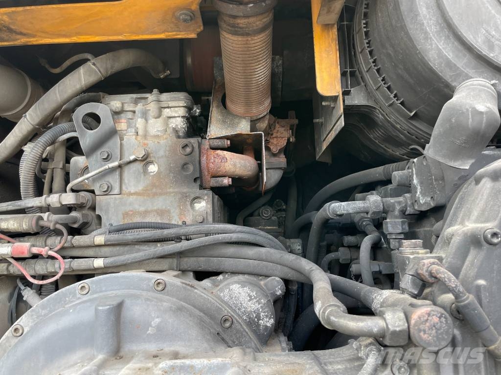 Wirtgen W 100 F Asfalta dzesēšanas iekārtas