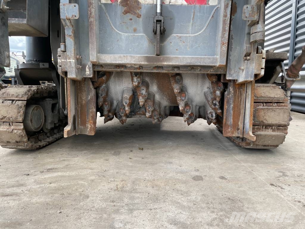 Wirtgen W 100 F Asfalta dzesēšanas iekārtas