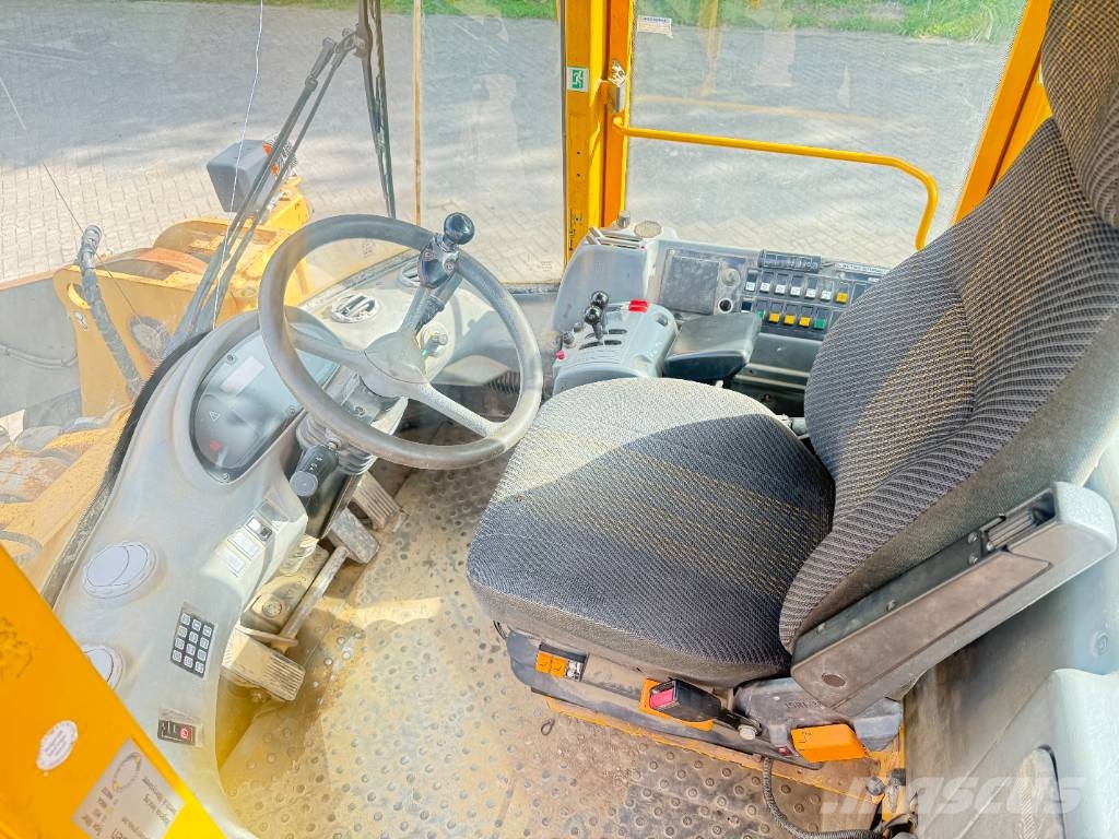 Volvo L 120 E Radlader