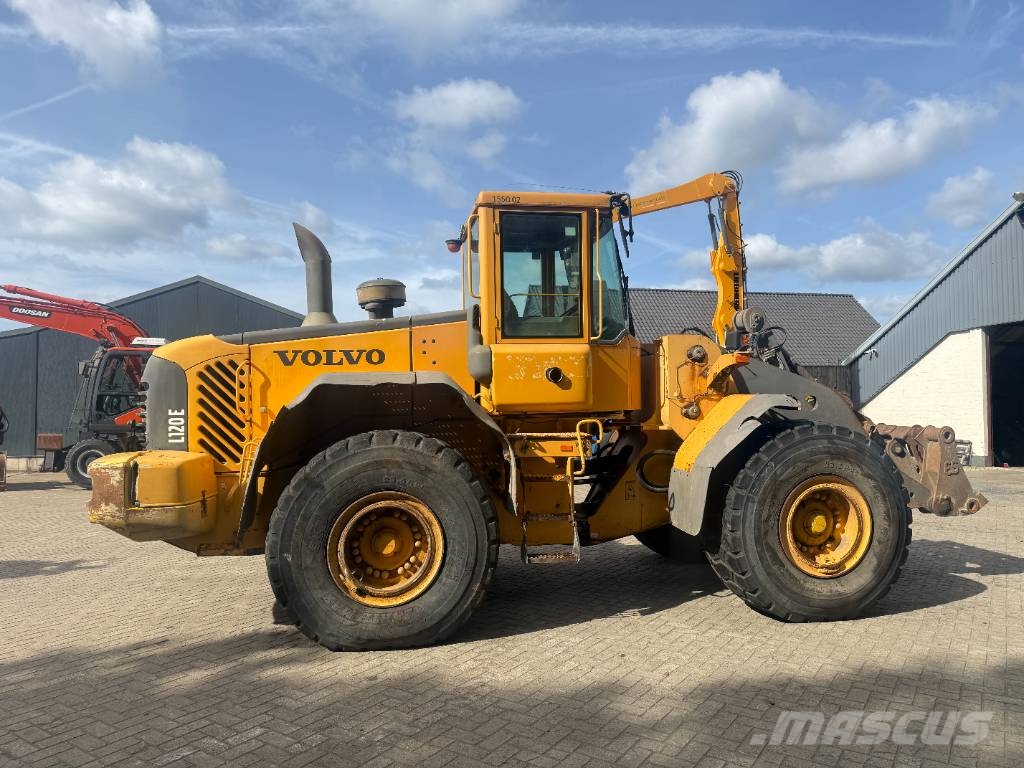 Volvo L 120 E Radlader
