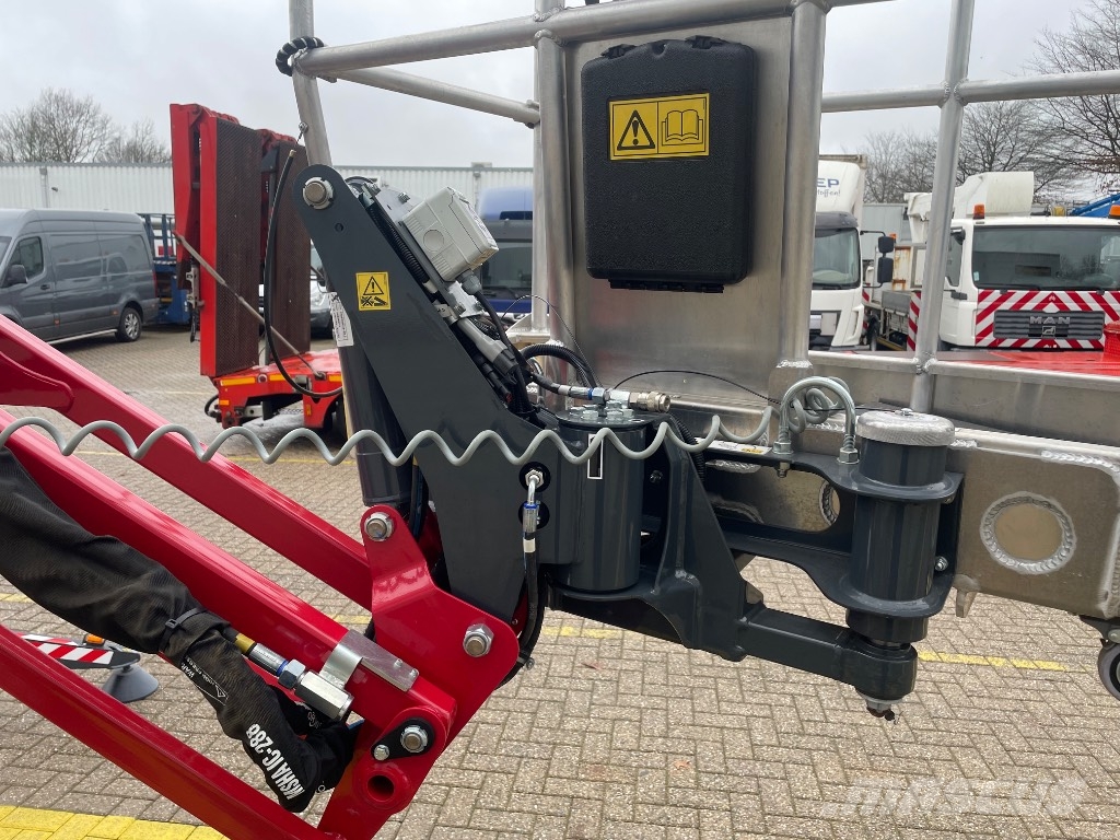 Hinowa TC 22 Plataformas con brazo de elevación telescópico