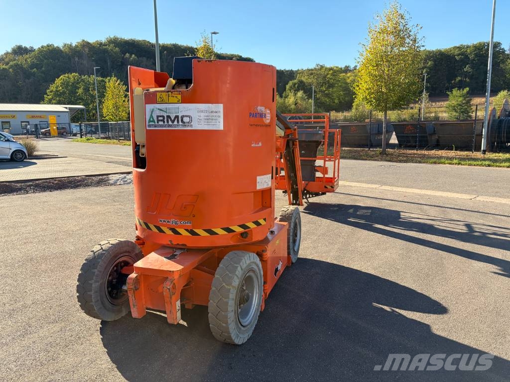 JLG E 300 AJP Strēles pacēlāji