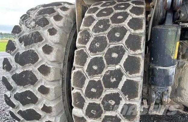 Komatsu HD 605-7E0 Άκαμπτα Dumper με ανατρεπόμενο κάδο