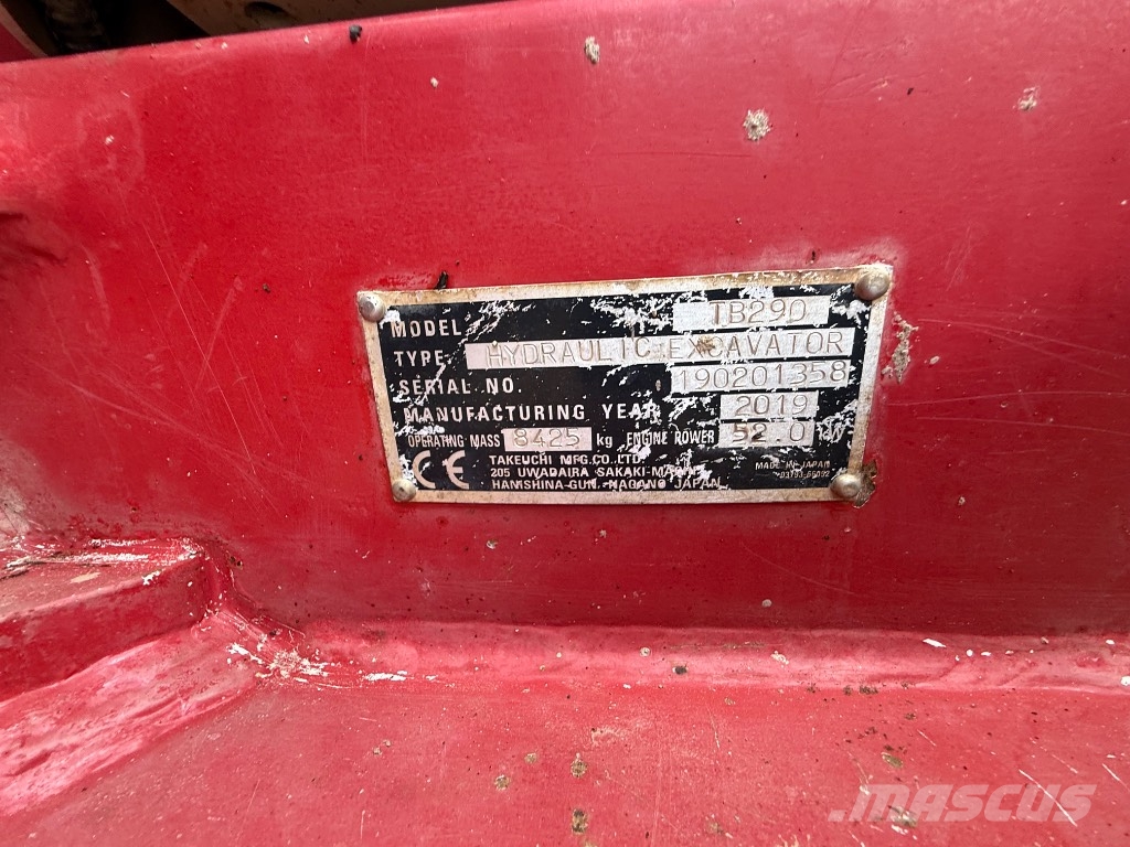 Takeuchi TB 290 حفارات وسط 7 طن - 12 طن