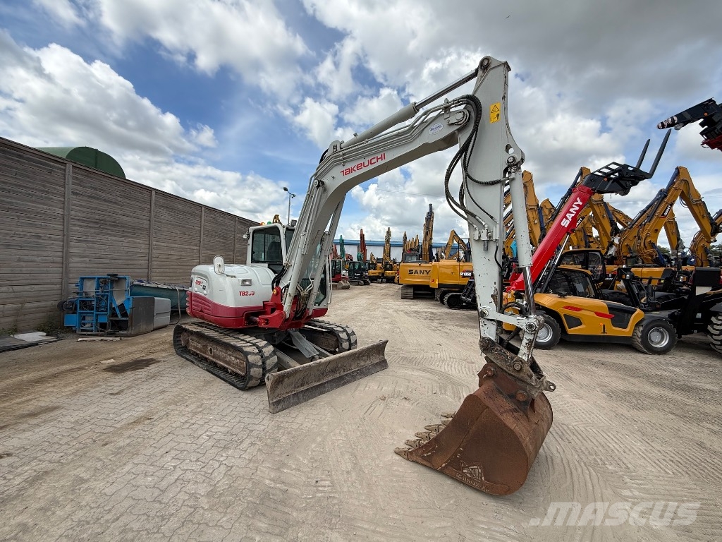 Takeuchi TB 290 حفارات وسط 7 طن - 12 طن