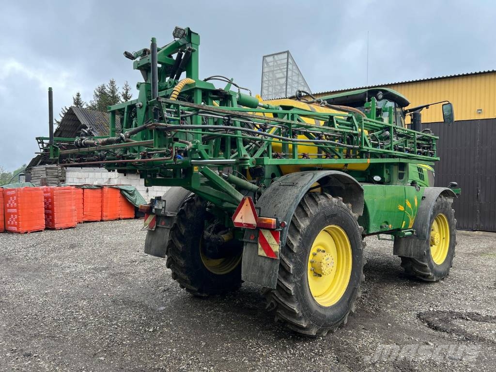 John Deere R4040i Itsekulkevat ruiskut