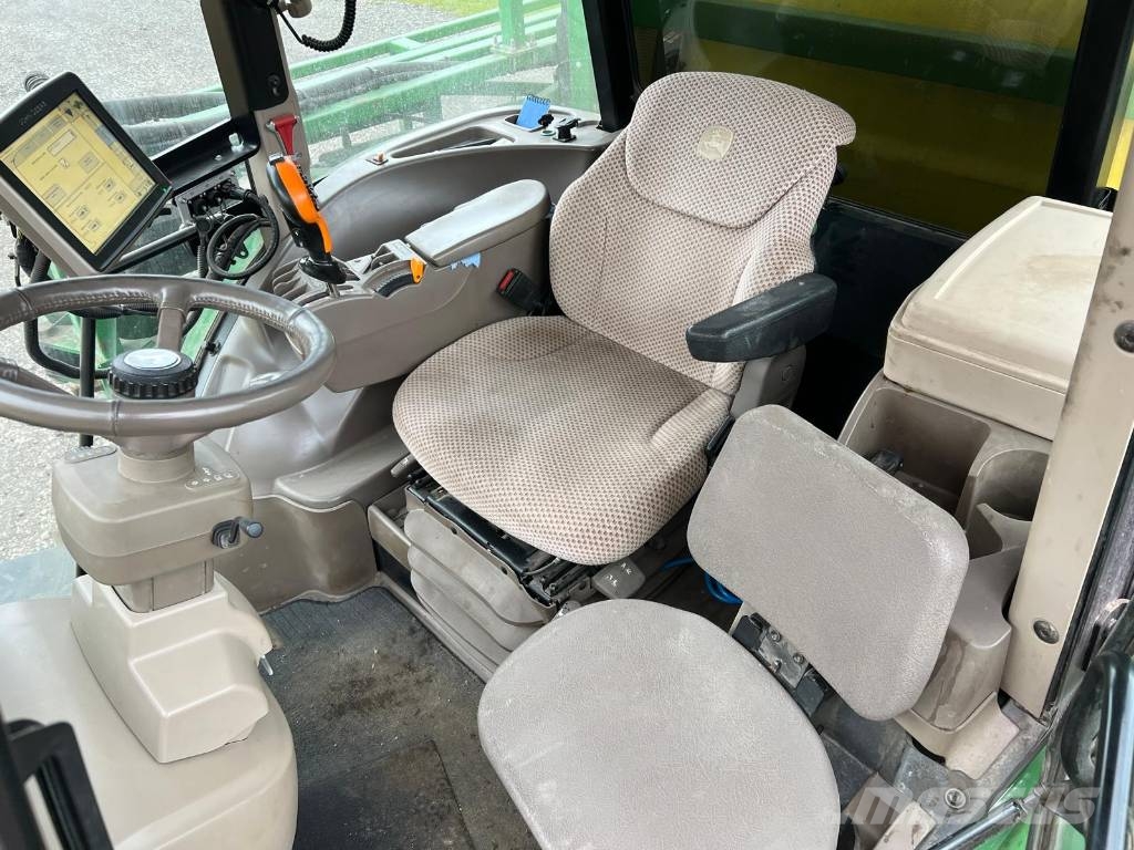 John Deere R4040i Itsekulkevat ruiskut
