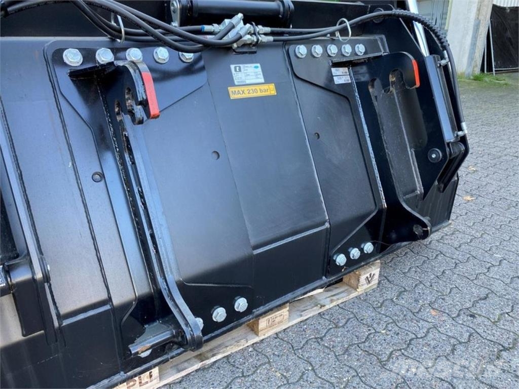 Ålö POWERGRAB PG 240L+ GREIFSCHAUFEL Manipuladores telescópicos agrícolas