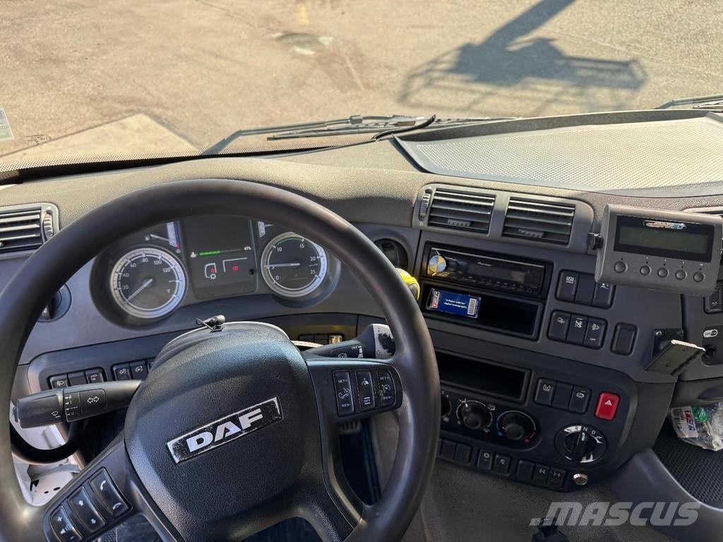 DAF CF 400 8X4 EURO 6 + HIAB X-HIDUO 256EP-4 + REMOTE Hákový nosič kontejnerů