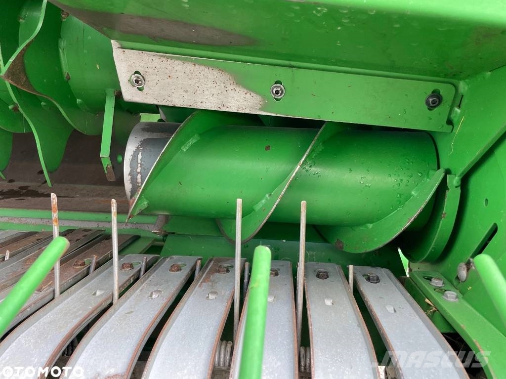 John Deere 864 RotoFlow Rundballenpressen