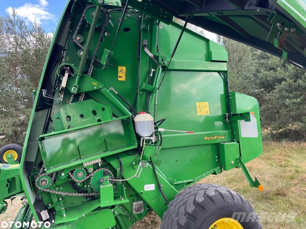 John Deere 864 RotoFlow Rundballenpressen