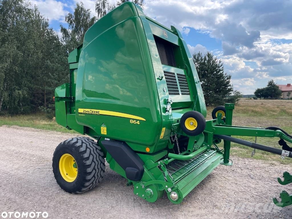 John Deere 864 RotoFlow Rundballenpressen
