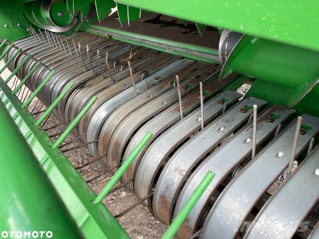 John Deere 864 RotoFlow Rundballenpressen