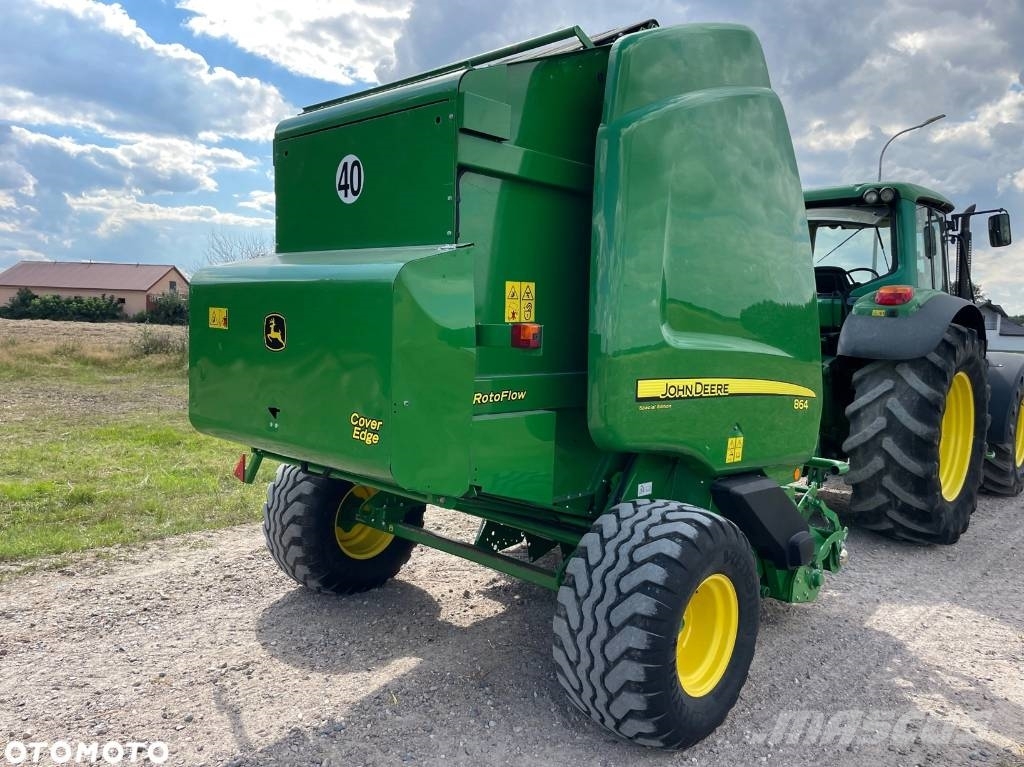 John Deere 864 RotoFlow Rundballenpressen