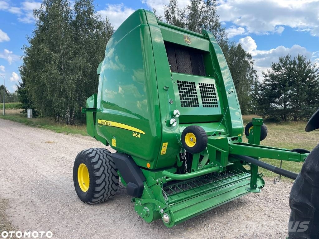 John Deere 864 RotoFlow Rundballenpressen