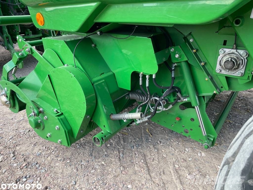 John Deere 864 RotoFlow Rundballenpressen