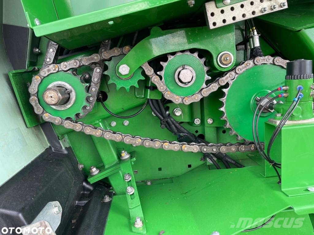 John Deere 864 RotoFlow Rundballenpressen