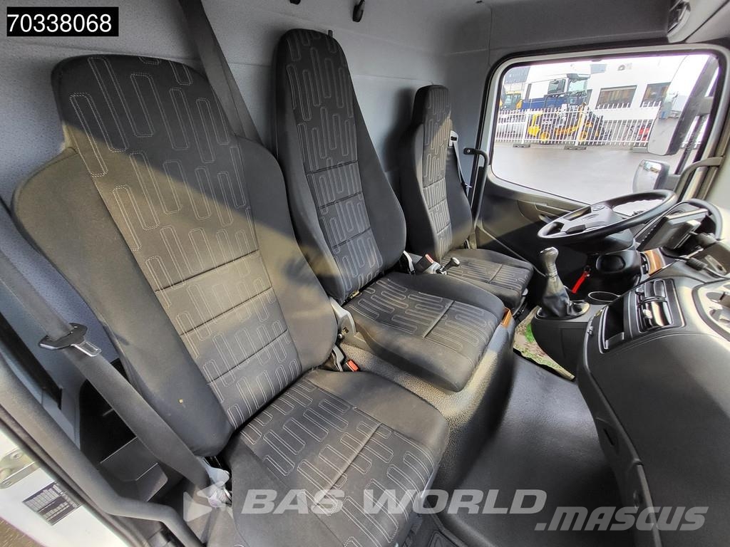 Mercedes-Benz Atego 816 4X2 AC Manual Euro 6 Furgons