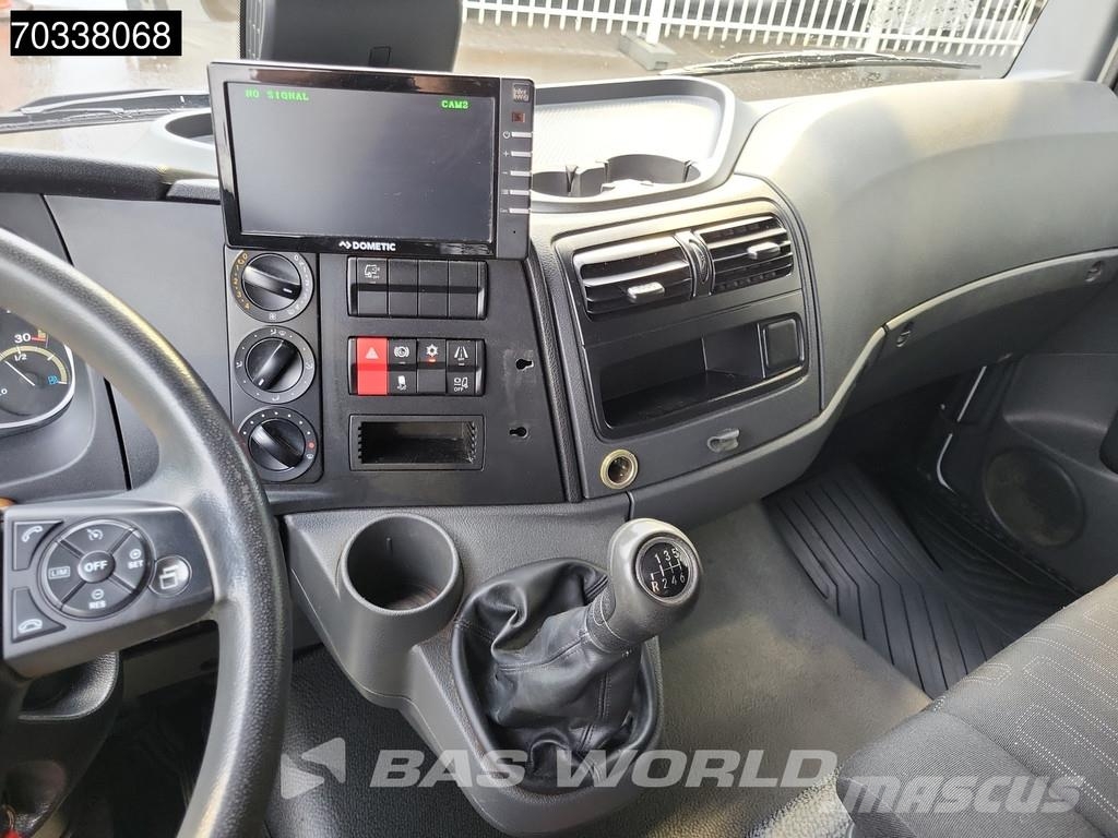 Mercedes-Benz Atego 816 4X2 AC Manual Euro 6 Furgons