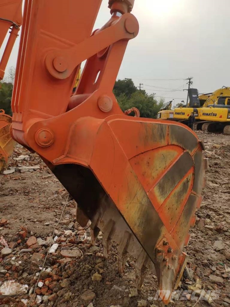 Hitachi ZX 240 H Raupenbagger