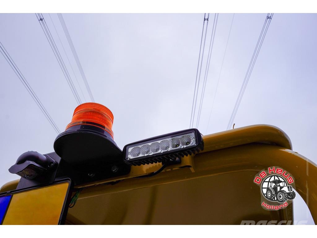 Eurotrac W11 LOW Wheel loaders