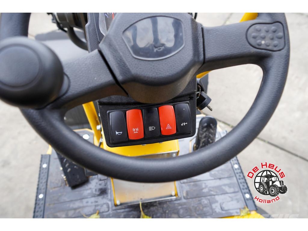 Eurotrac W11 LOW Wheel loaders