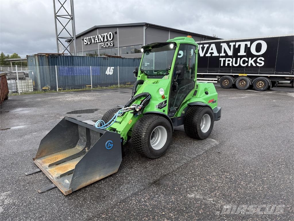 Avant 760i DLX Pienkuormaajat
