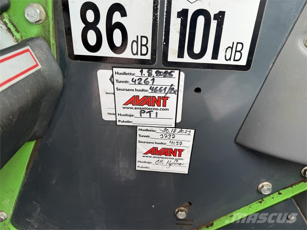 Avant 760i DLX Pienkuormaajat