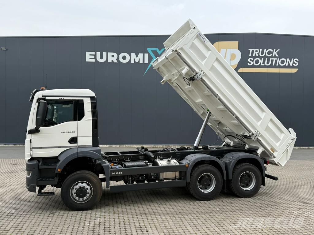 MAN TGS 33.440 MAN TGS 33.440 6x6 3-Seiten- Kipper Eur Tipper trucks