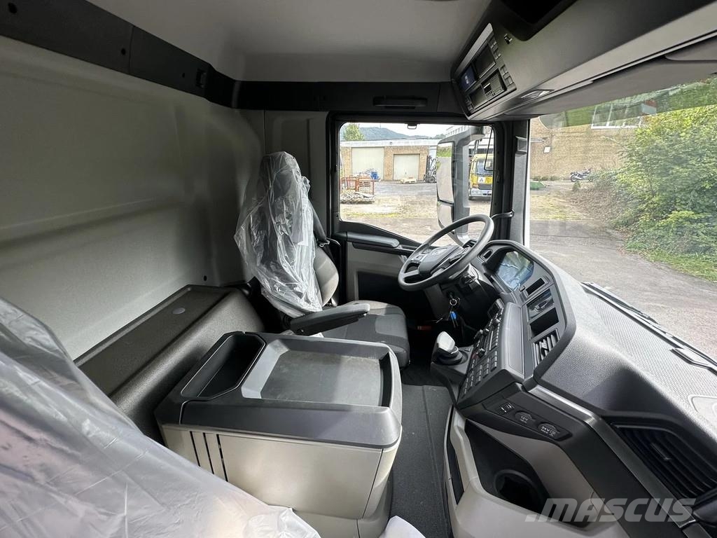 MAN TGS 33.440 MAN TGS 33.440 6x6 3-Seiten- Kipper Eur Tipper trucks