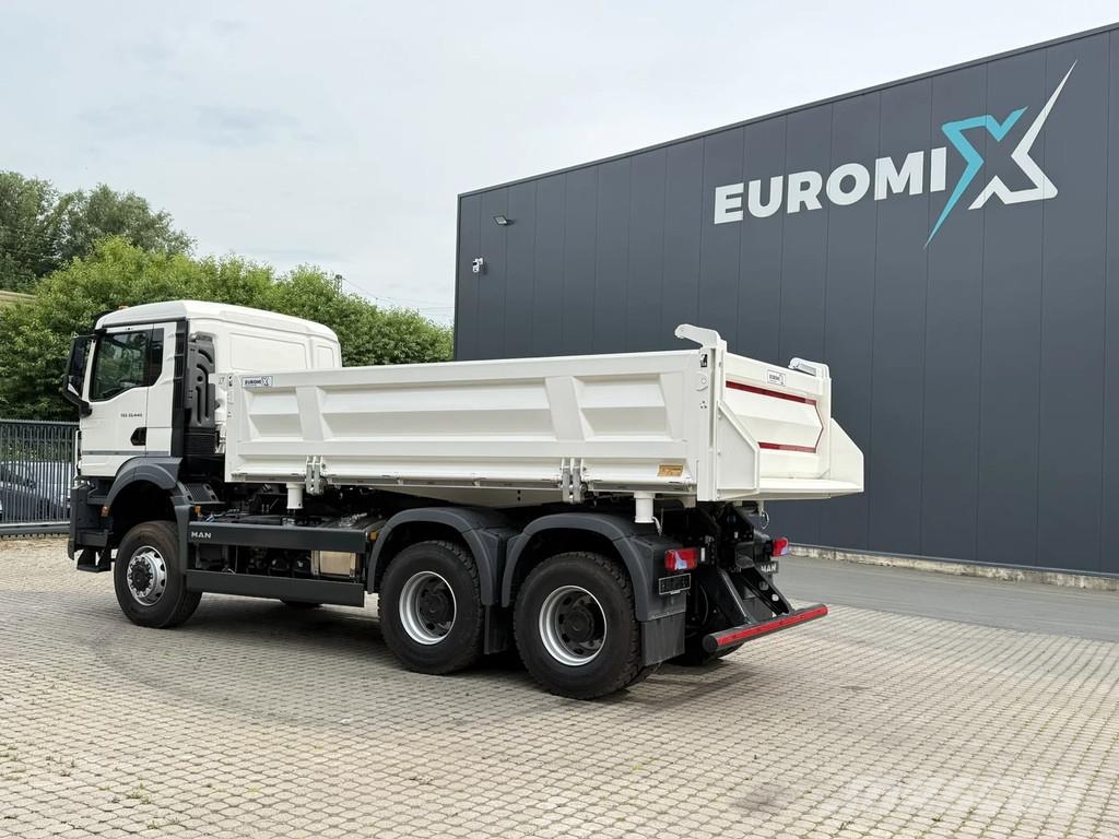 MAN TGS 33.440 MAN TGS 33.440 6x6 3-Seiten- Kipper Eur Tipper trucks
