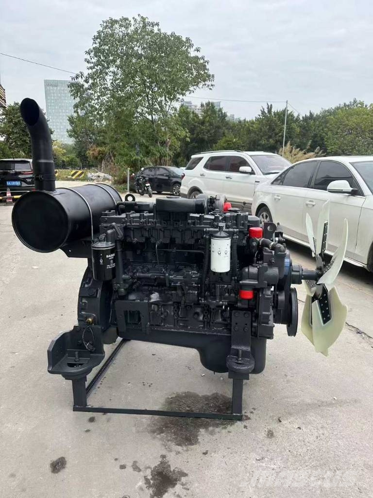 Komatsu 6D108 Engine Varikliai