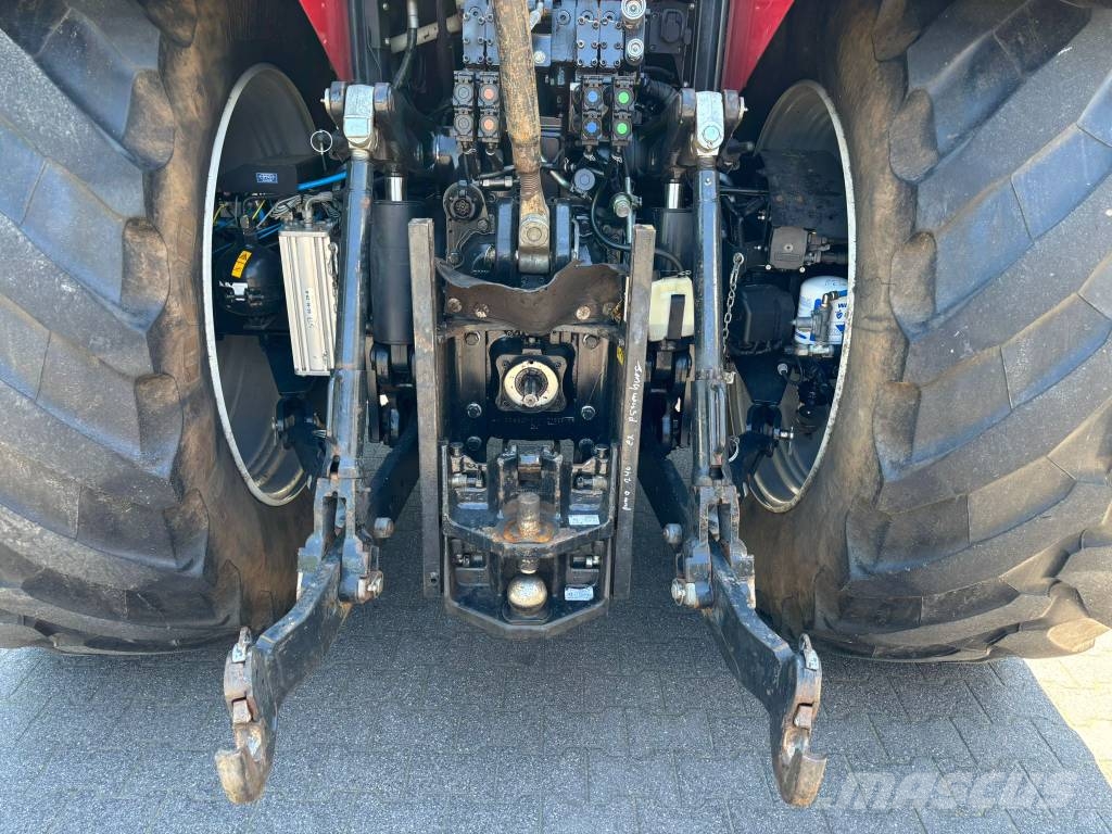 Case IH Puma 240 CVX الجرارات
