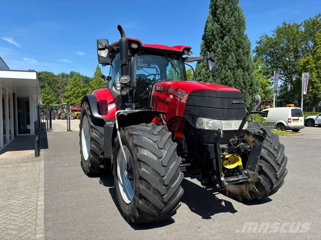 Case IH Puma 240 CVX الجرارات