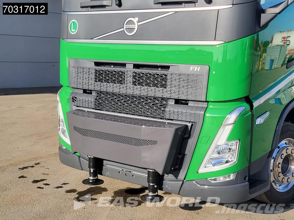 Volvo FH 500 8X2 NEW Palfinger PK53002 SH-F Crane 2.5t W Flatbed / Dropside trucks
