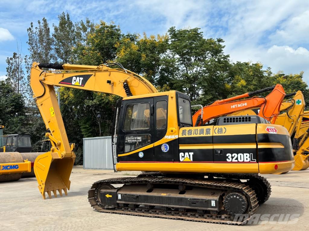 CAT 320B Bandgrävare