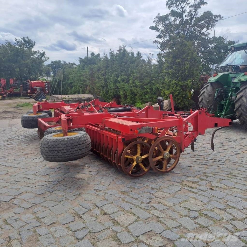 Väderstad Rexius 630 ماكينات وملحقات زراعة أخرى