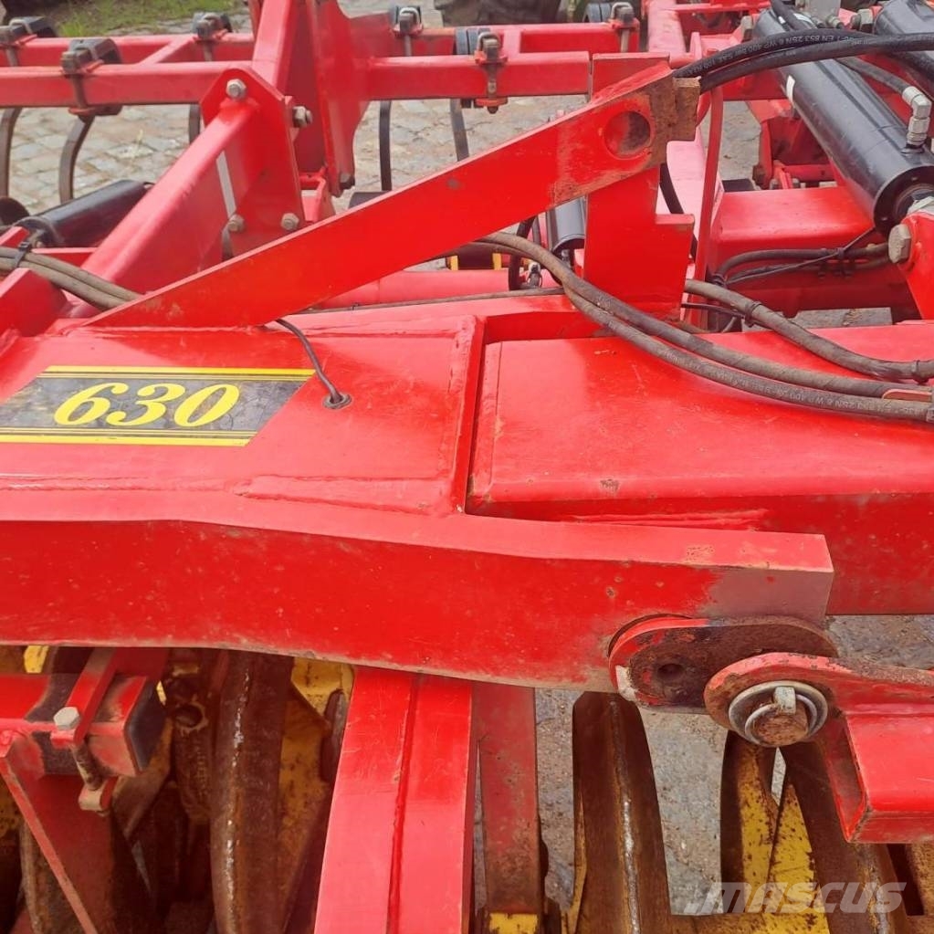 Väderstad Rexius 630 ماكينات وملحقات زراعة أخرى