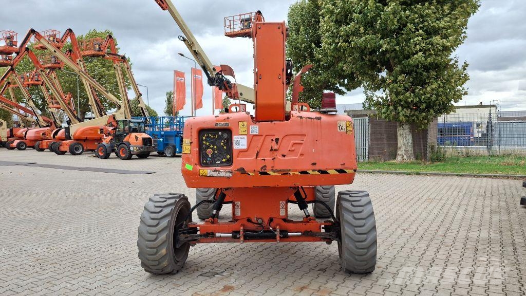JLG M600JP Articulated boom lifts