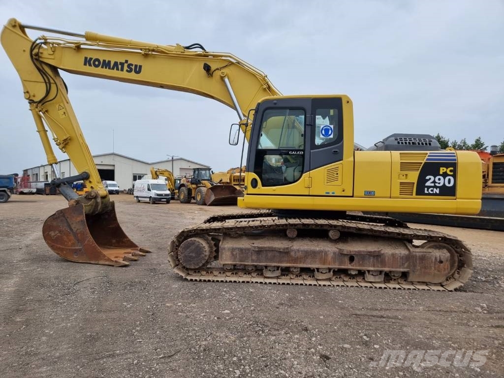 Komatsu PC 290 - 8 حفارات زحافة