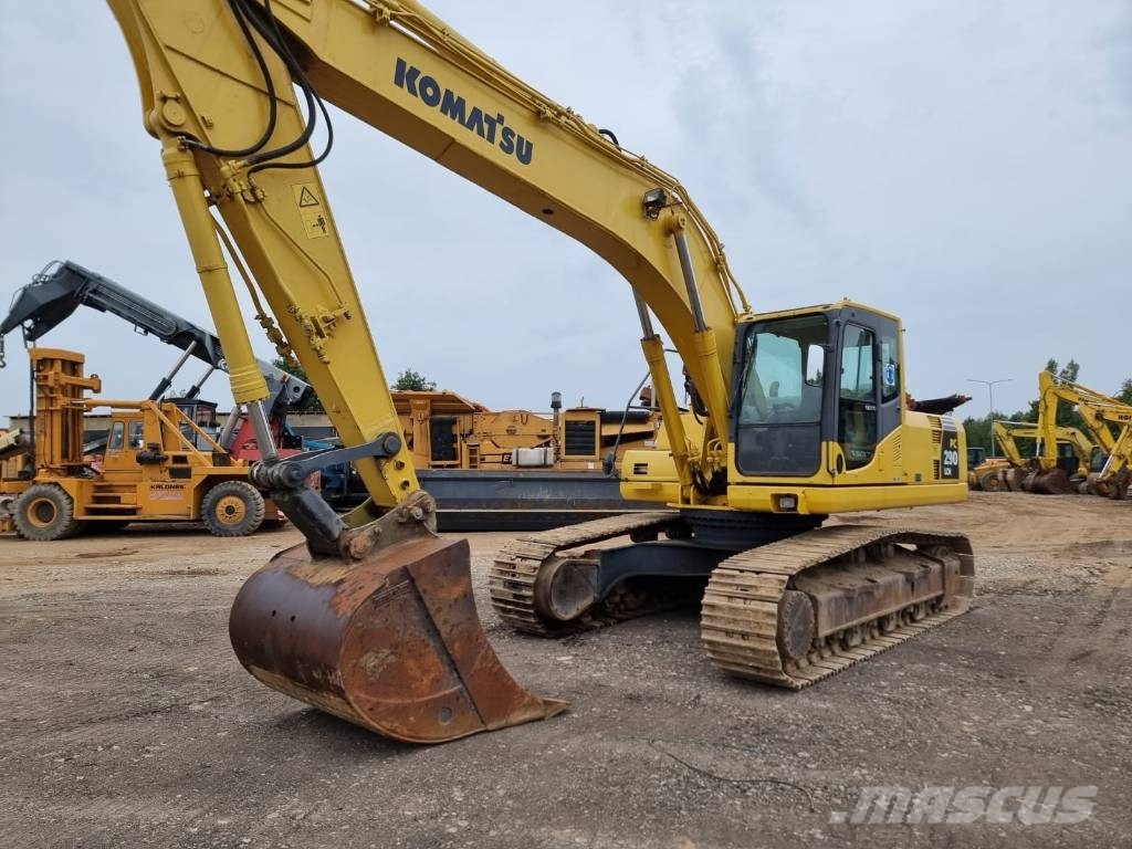 Komatsu PC 290 - 8 حفارات زحافة