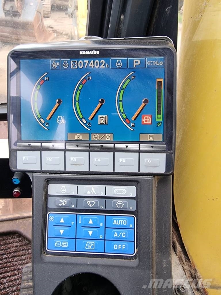 Komatsu PC 290 - 8 حفارات زحافة