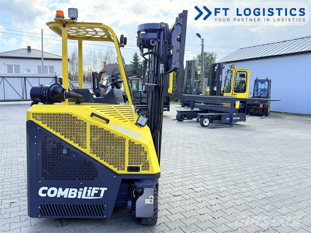 Combilift CB2500 | GAS | TRIPLEX 4900MM | FREE-LIFT | FORK-P Four-way truck