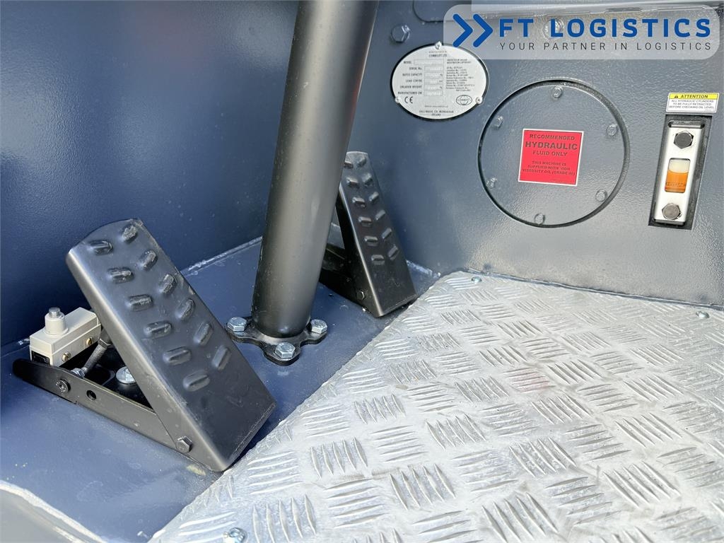 Combilift CB2500 | GAS | TRIPLEX 4900MM | FREE-LIFT | FORK-P Four-way truck