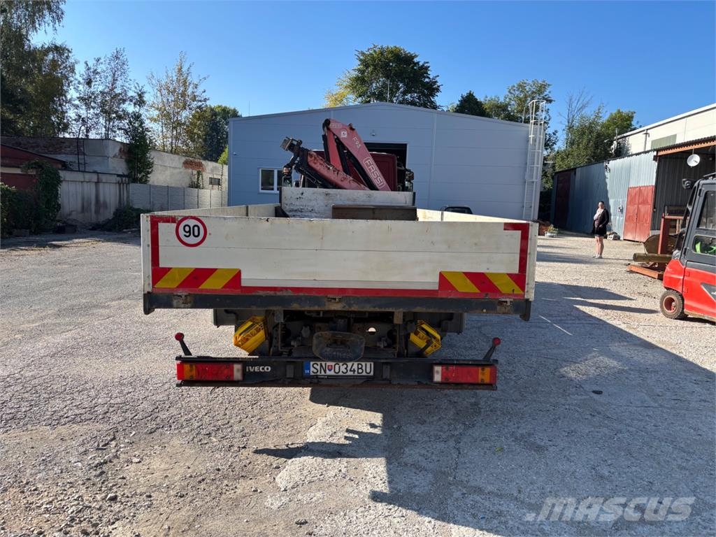 Iveco EUROCARGO 150E25 + HR FASSI 95A23 Camion con sponde ribaltabili