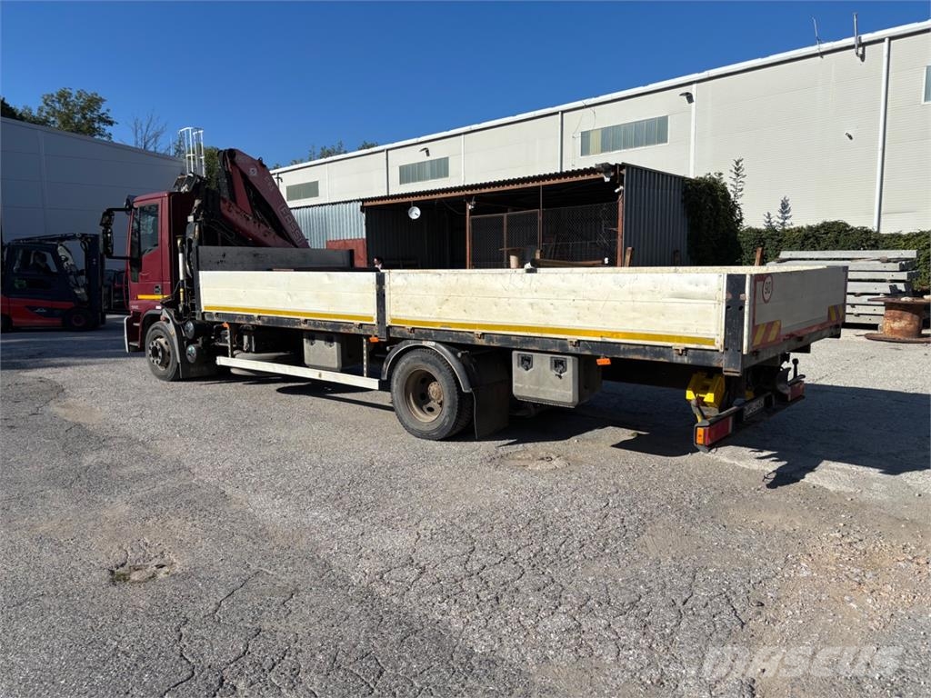 Iveco EUROCARGO 150E25 + HR FASSI 95A23 Camion con sponde ribaltabili