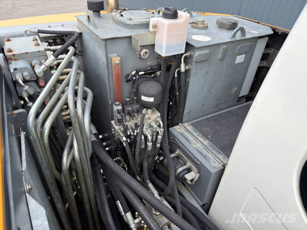 Liebherr A910 Compact | 5 BUCKETS Ekskavatori uz riteņiem