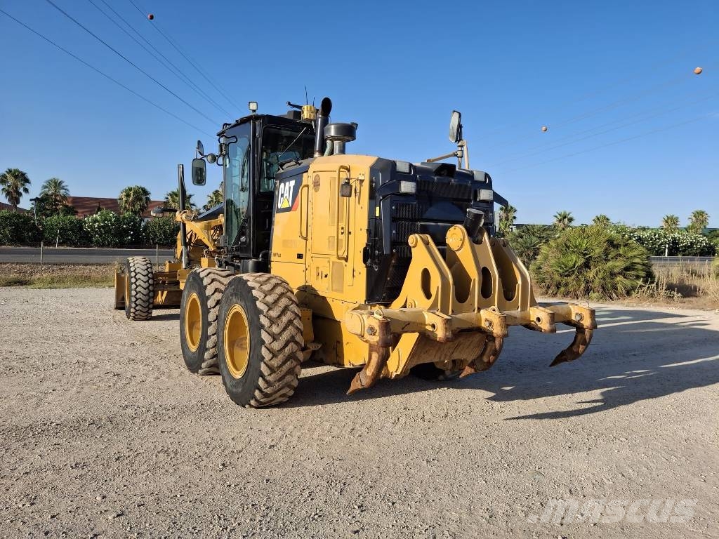 CAT 120 M 2 Niveladoras